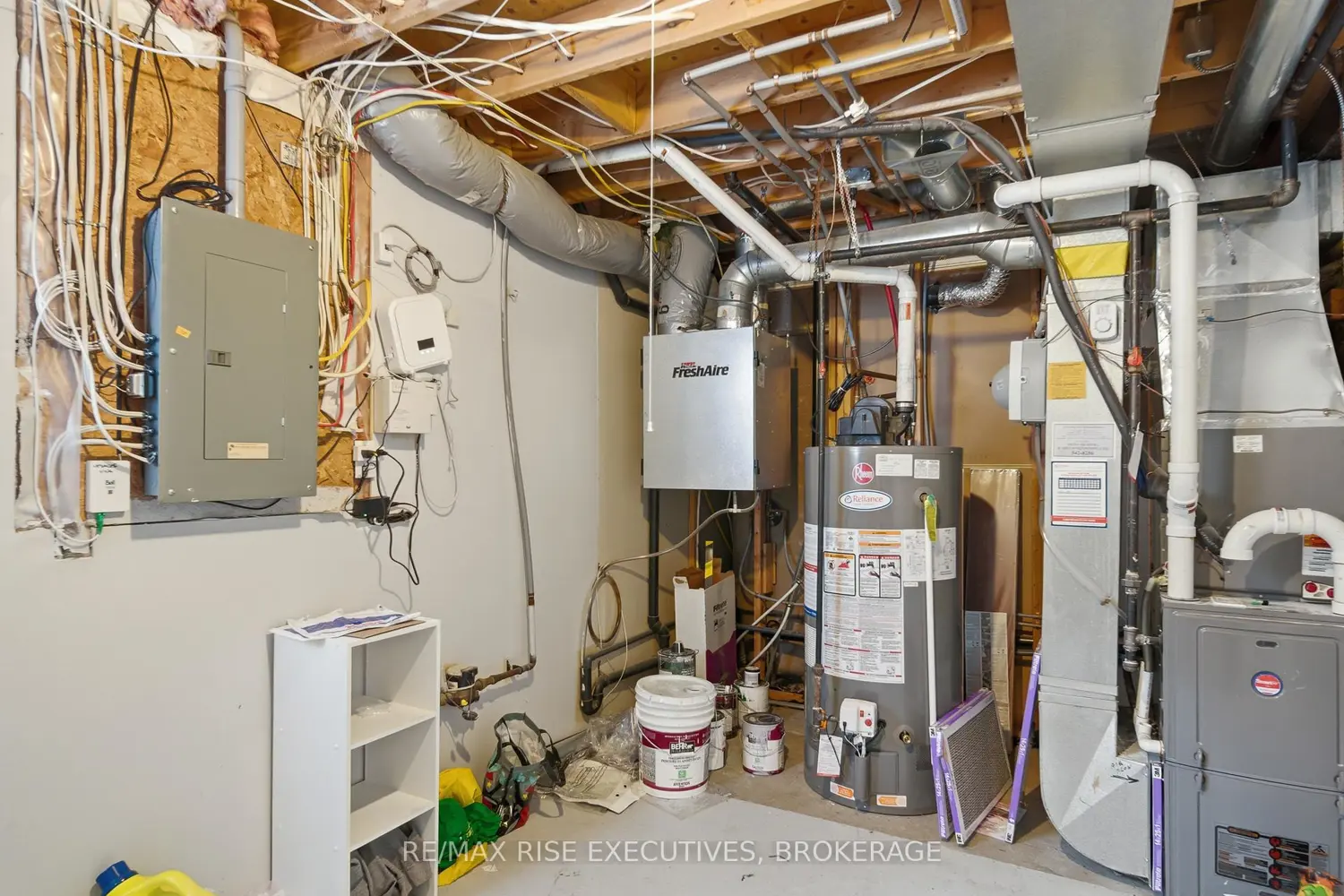 Additional image 14 of 984 Waterbury Crescent