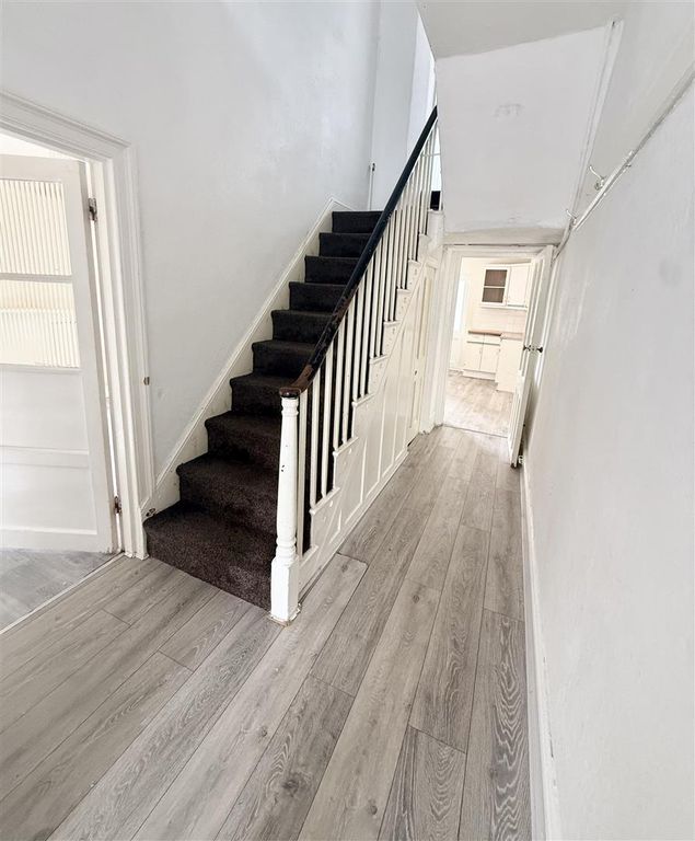 Additional image 8 of 3 bed property to rentLaws Street, Pembroke Dock SA72