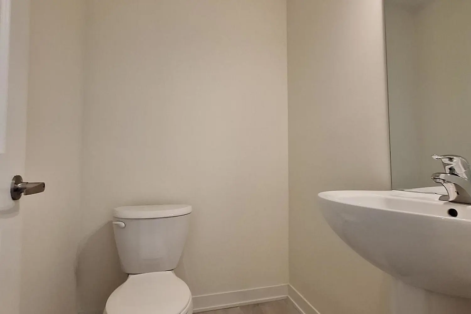 Additional image 6 of 1695 Dersan Street 304
