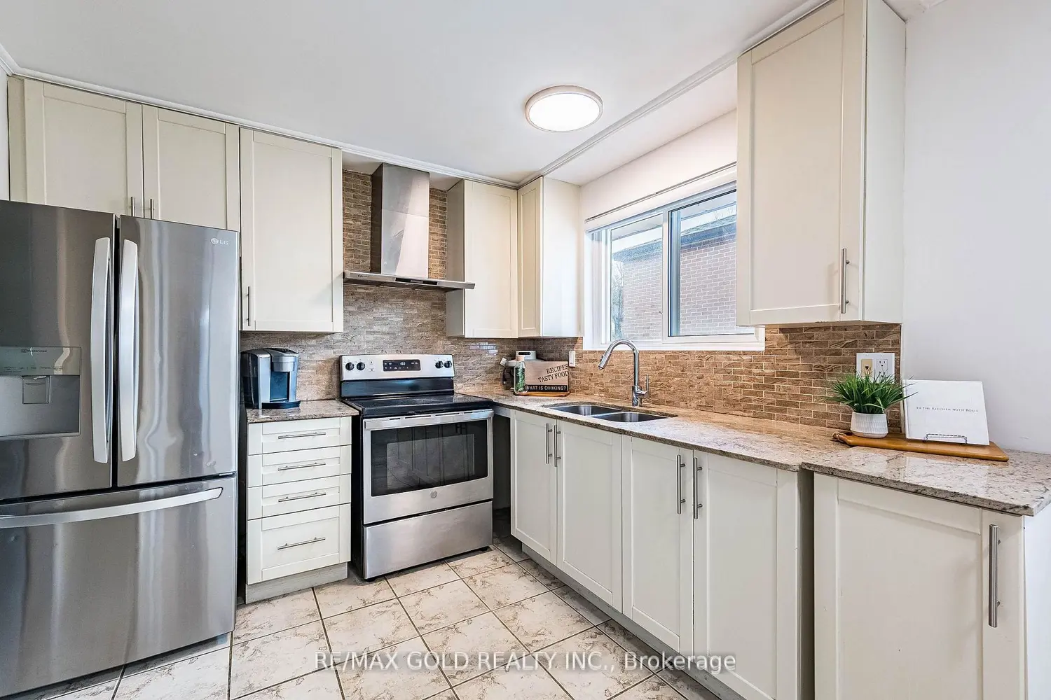 Additional image 3 of 52 Garfield Crescent
