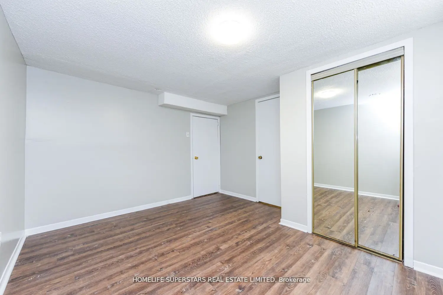 Additional image 4 of 306 Royal Salisbury Way