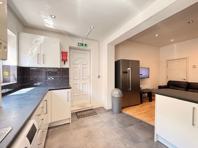 Additional image 4 of 5 bed shared accommodation to rentAlderson Road, Sheffield S2
