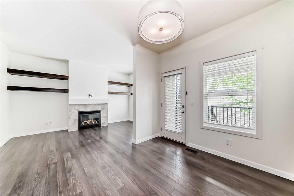 Additional image 6 of 76 Copperpond Landing SE, Calgary, AB, T2Z 1G6