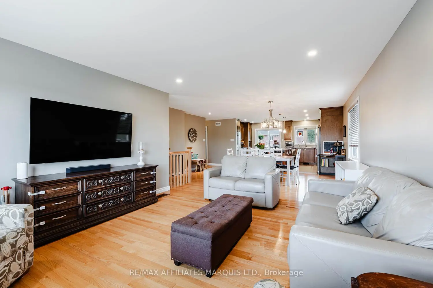 Additional image 6 of 100 Forestdale Crescent
