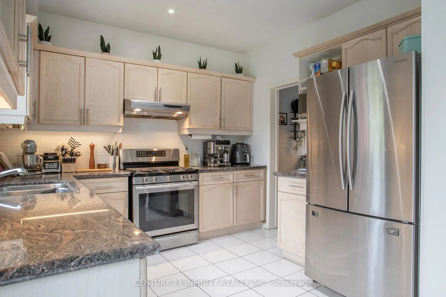 Additional image 8 of 1484 Sandhurst Crescent