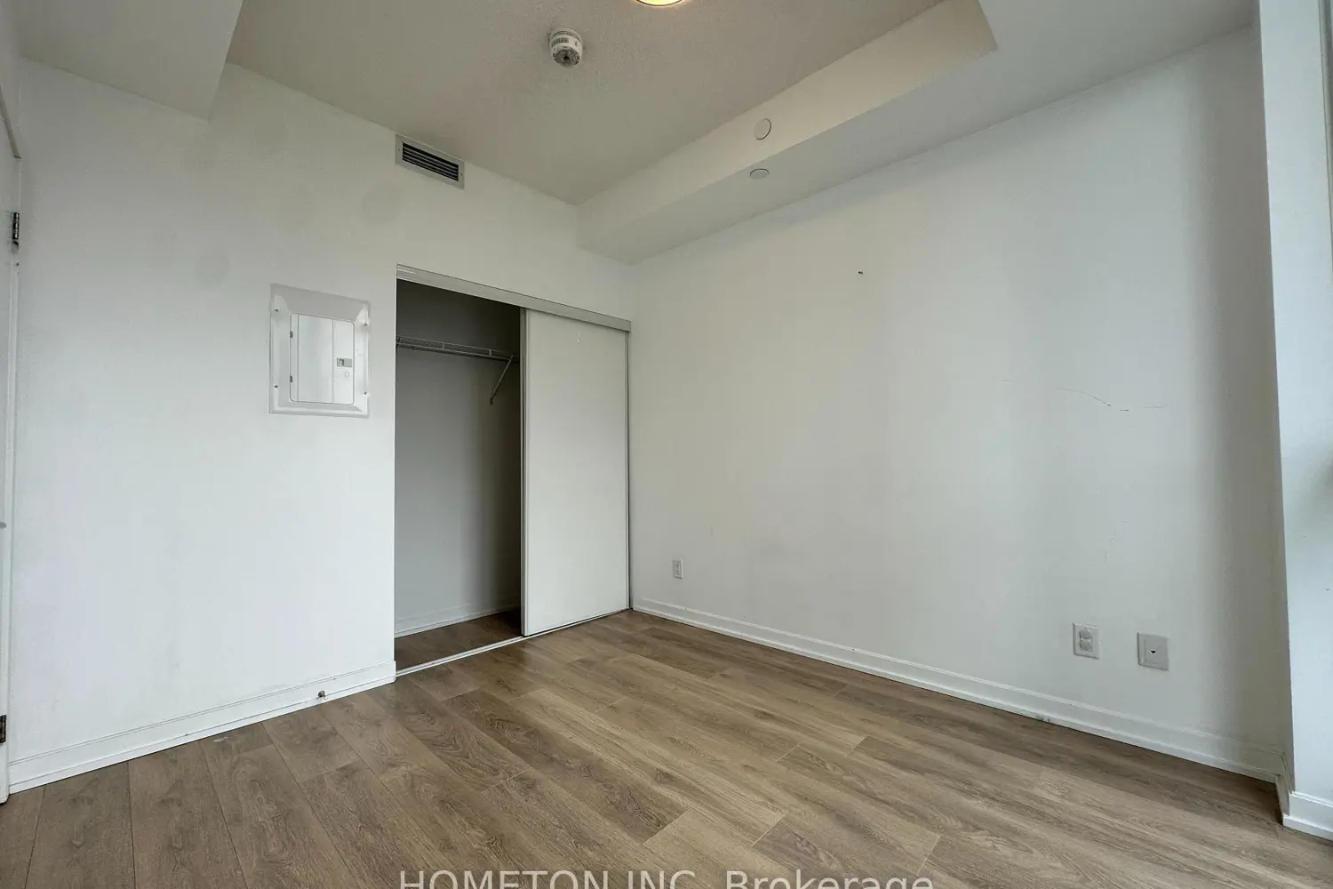 36 Forest Manor Road 1309 photo 4