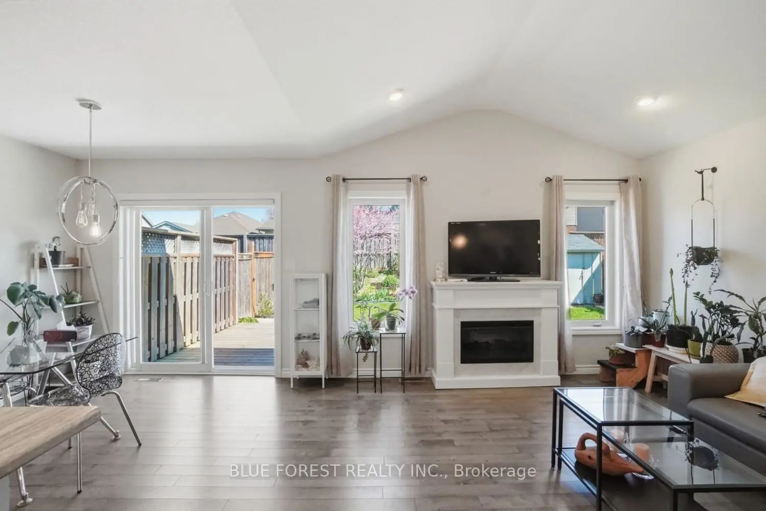 62 Blairmont Terrace photo 4