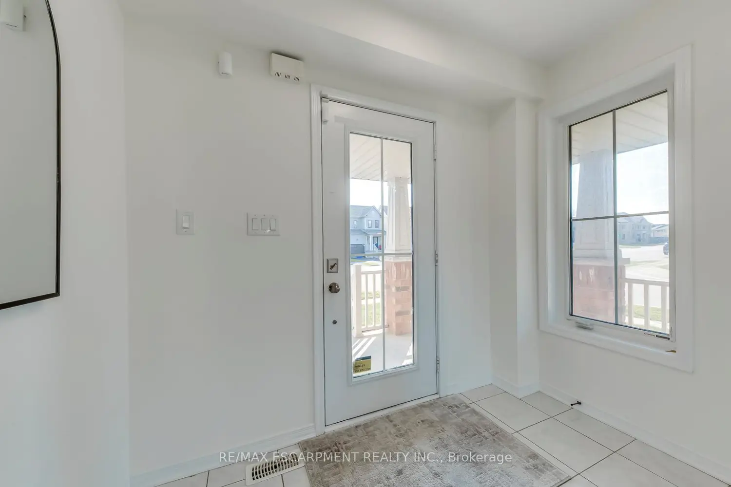 96 Arnold Marshall Boulevard photo 5