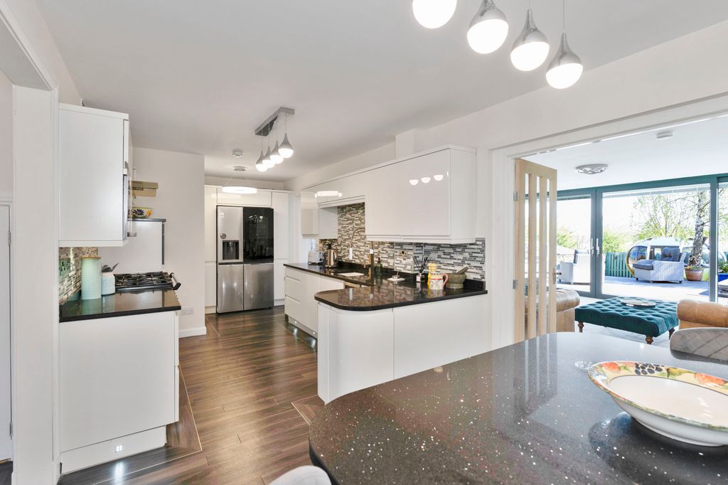 Additional image 5 of 4 bed detached house for sale8 Mains Gardens, Tranent, East Lothian EH33