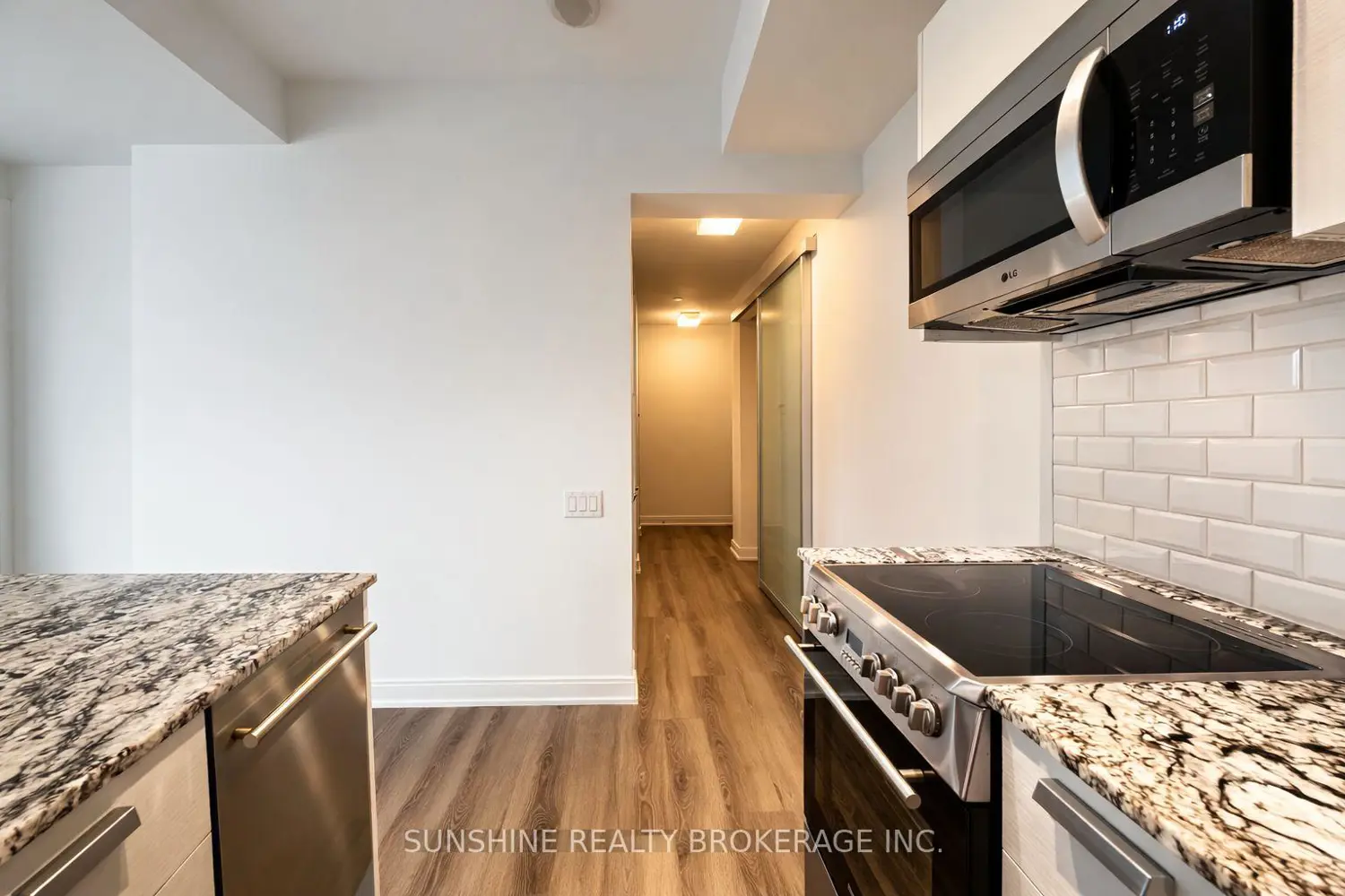 Additional image 14 of 42 Charles Street 1609