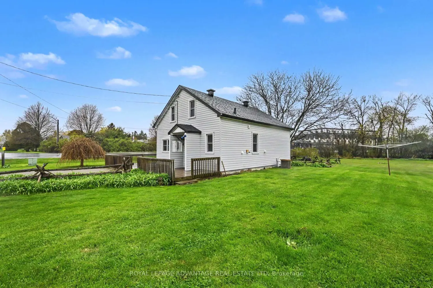 3004 Rideau Ferry Road photo 5