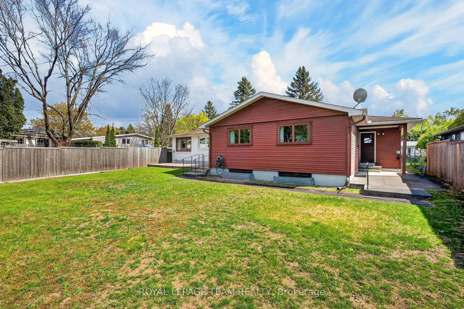 Additional image 13 of 21 Lindhurst Crescent