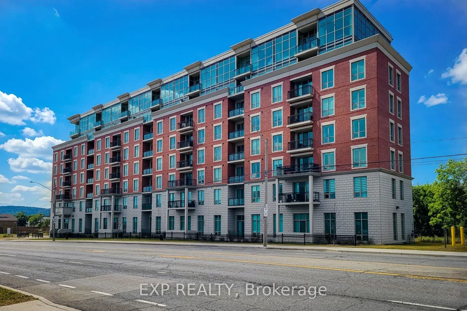 Additional image 19 of 2750 King Street 102