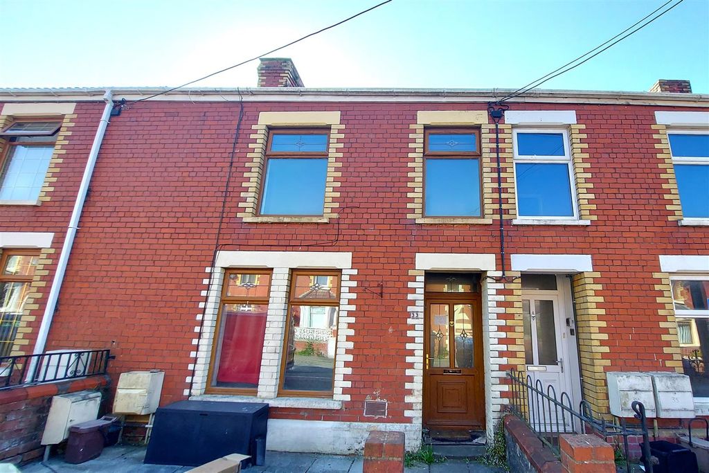 1 bed flat to rentPark Street, Kenfig Hill, Bridgend CF33