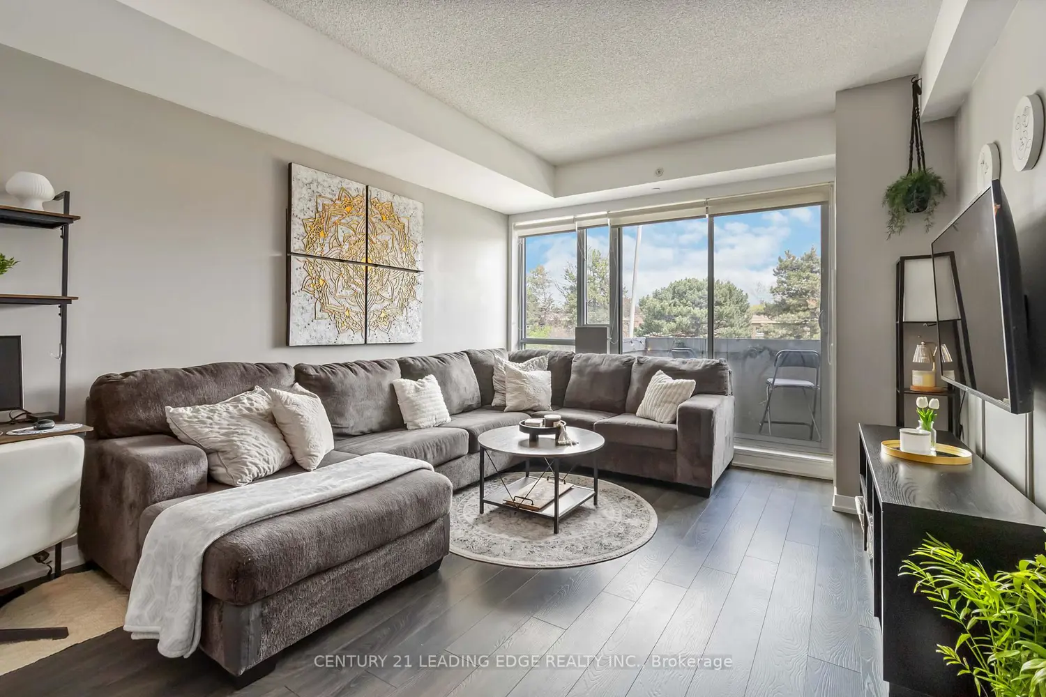 1284 Guelph Line 205