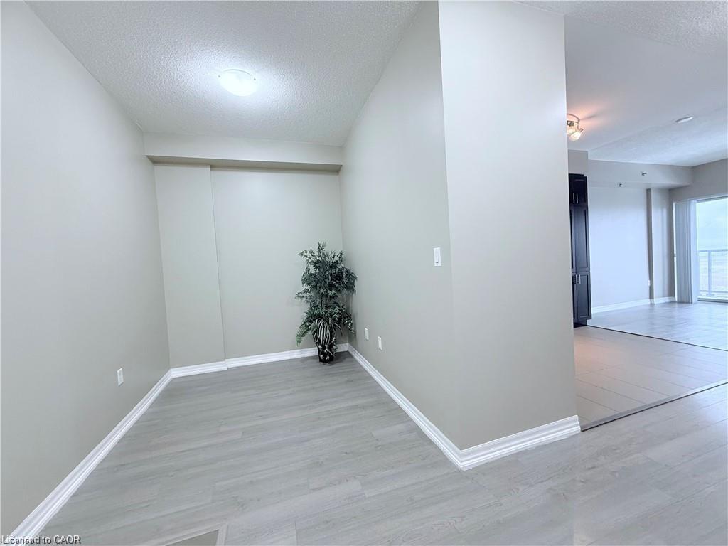 Additional image 5 of 605-560 North Service Road, Grimsby, ON, L3M 0G3