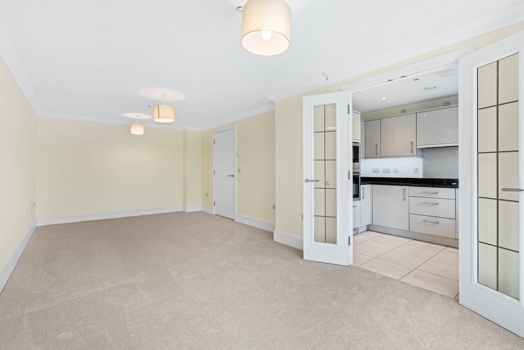 Additional image 8 of 1 bed property for saleLansdown Road, Cheltenham GL50