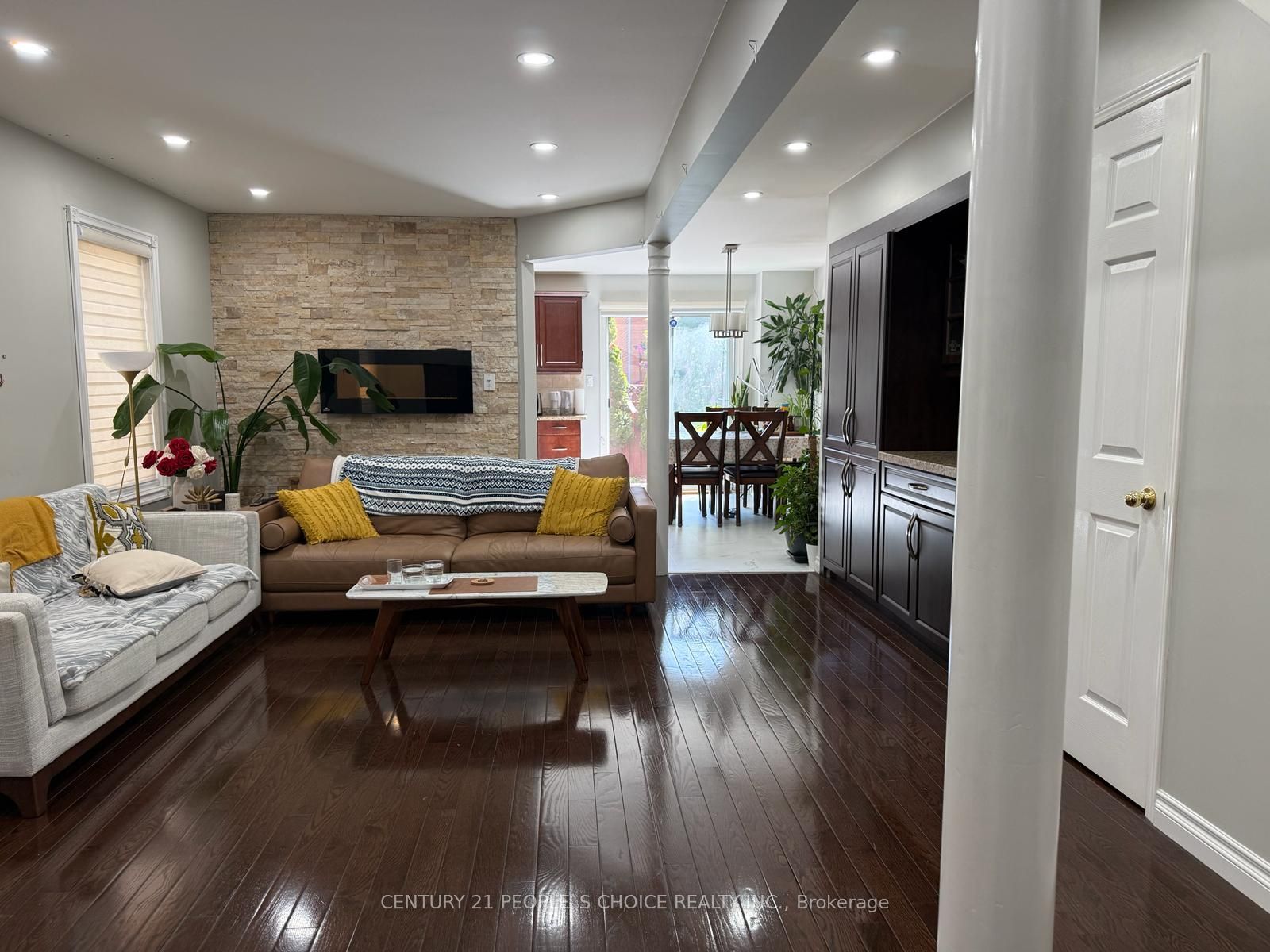 Additional image 3 of 6682 Bansbridge Crescent, Mississauga, ON, L5N 6T5