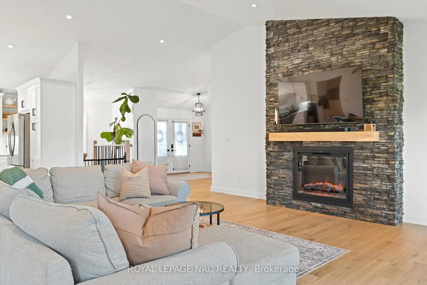 Additional image 5 of 557 Burleigh Road