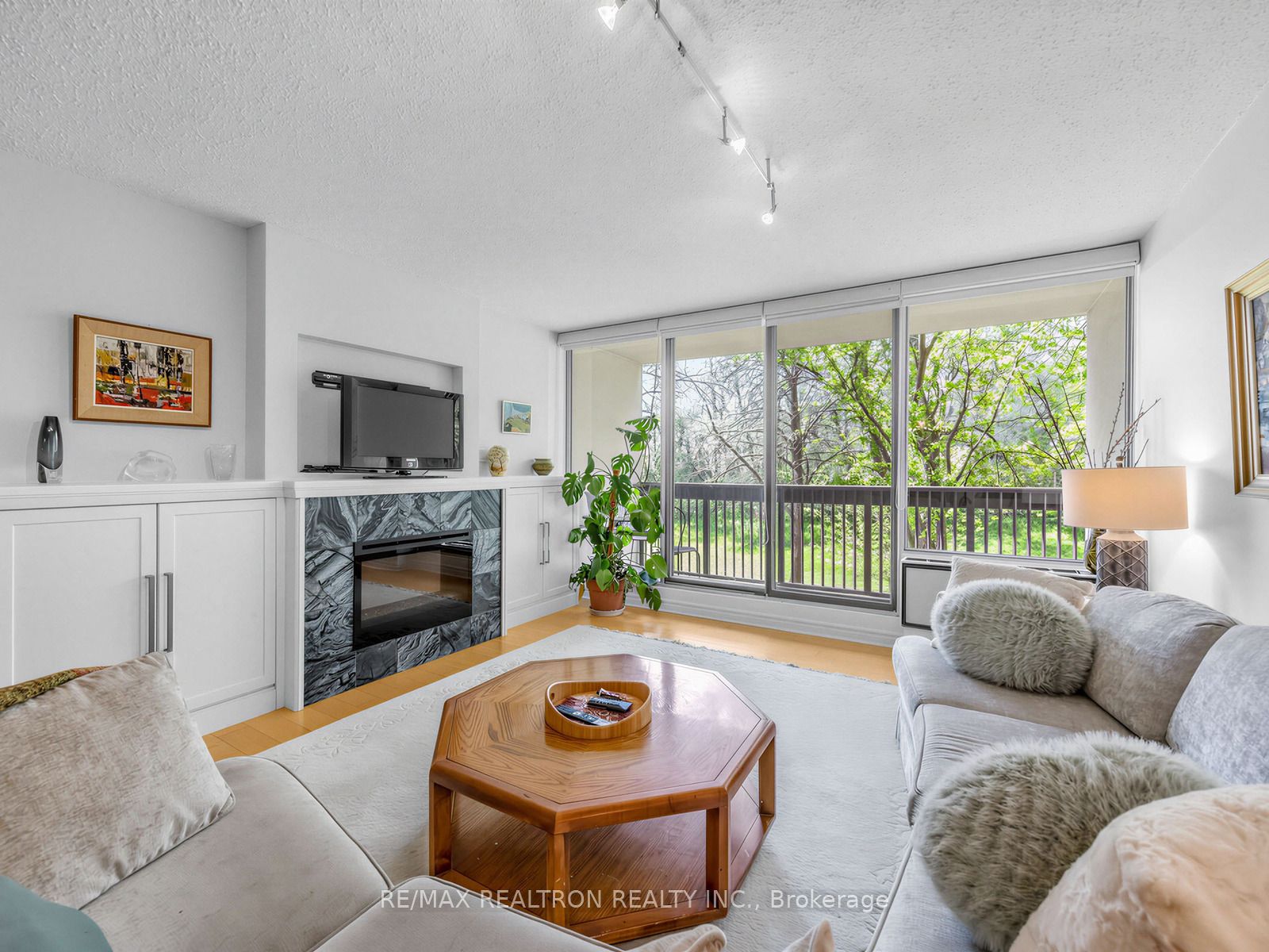 Additional image 6 of 215-20 Fashion Roseway N/a, Toronto, ON, M2N 6B5