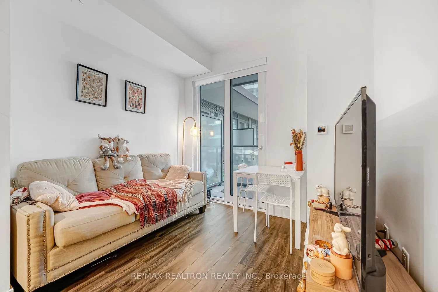 Additional image 3 of 135 Lower Sherbourne Street 1439