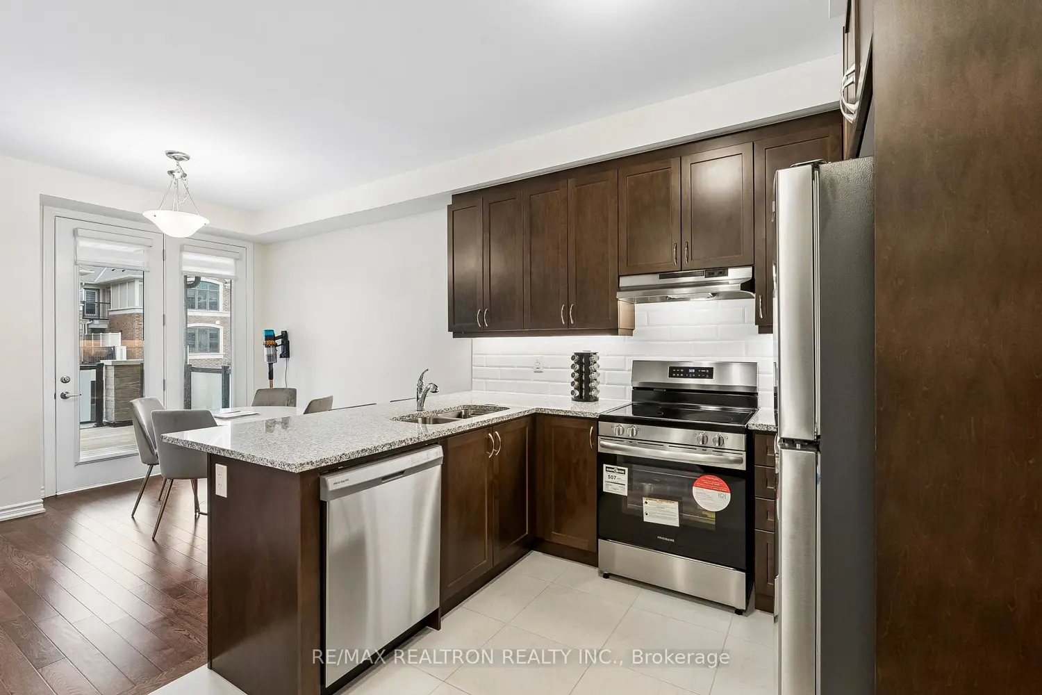 Additional image 15 of 8 Thomas Frisby Jr Crescent