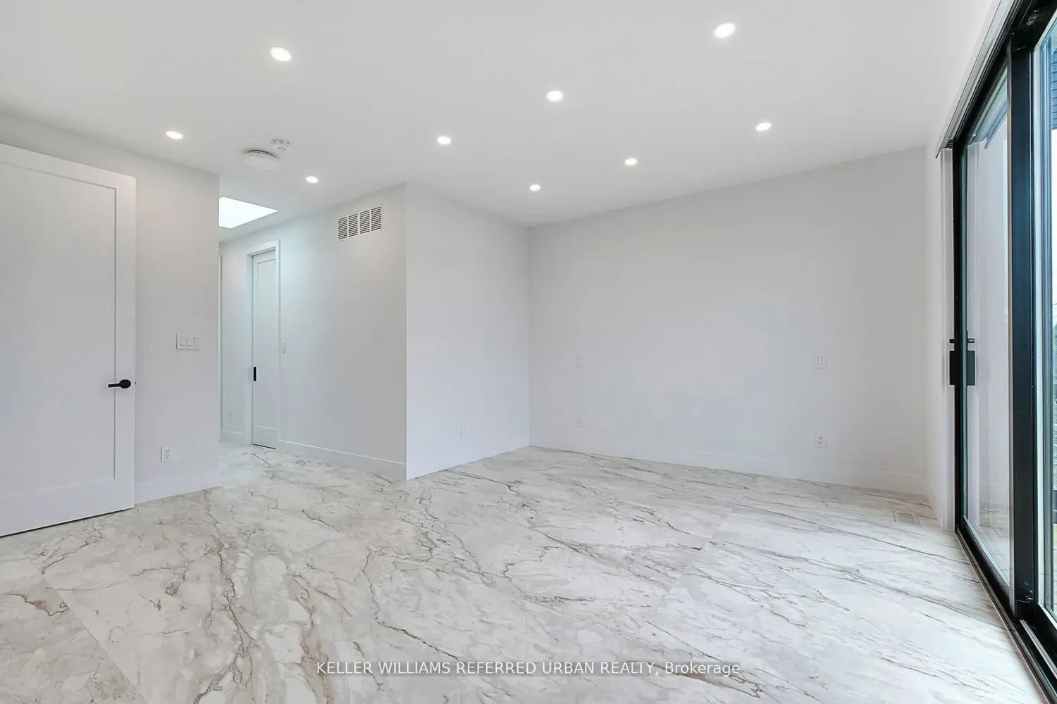 Additional image 14 of 613 Harvie Avenue
