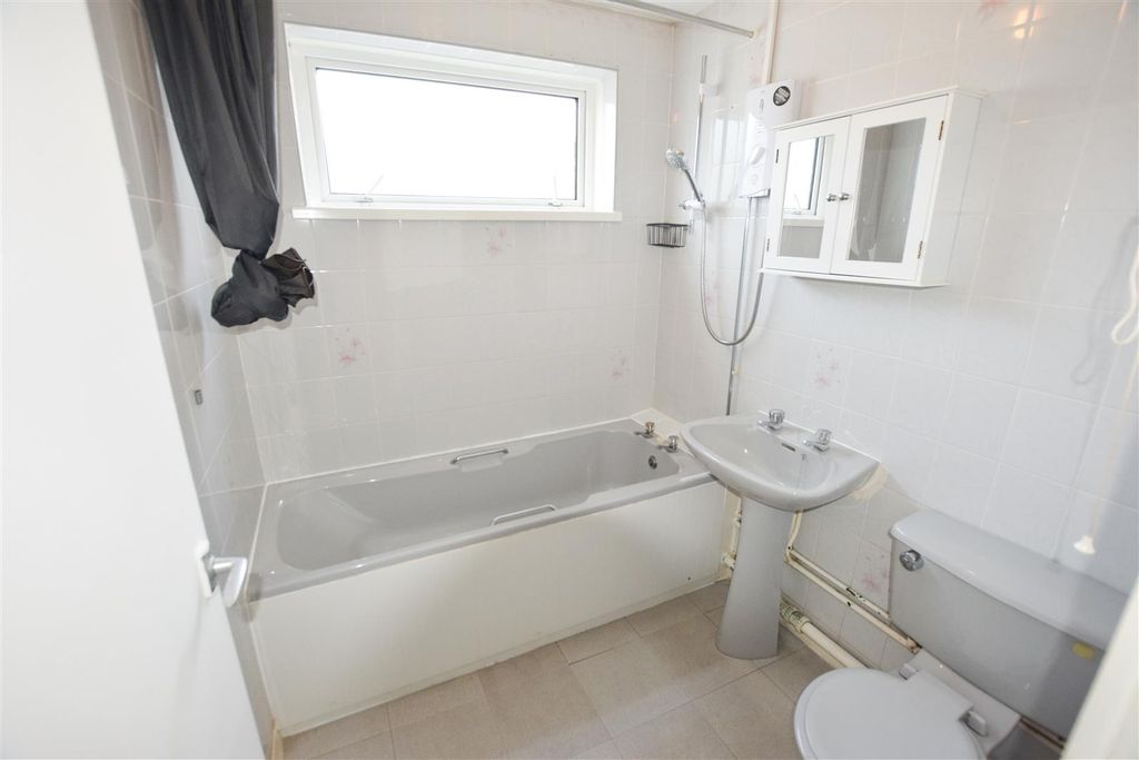 Additional image 6 of 1 bed flat to rentPark Road, Barry CF62