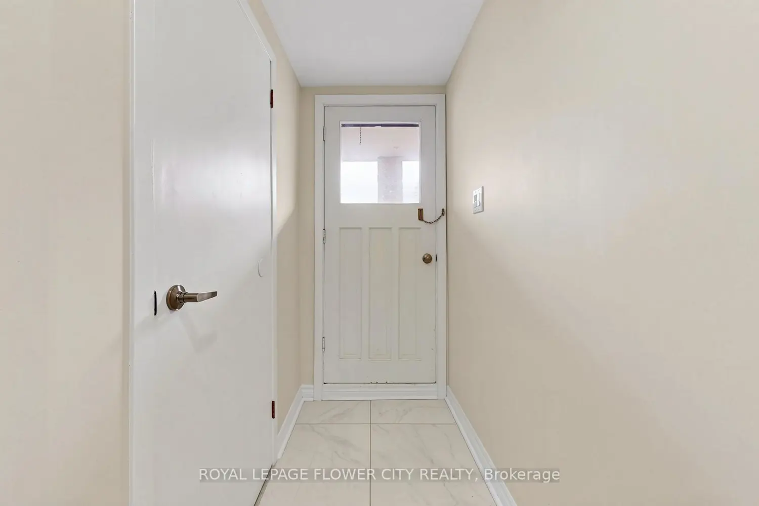 Additional image 13 of 307 Royal Salisbury Way