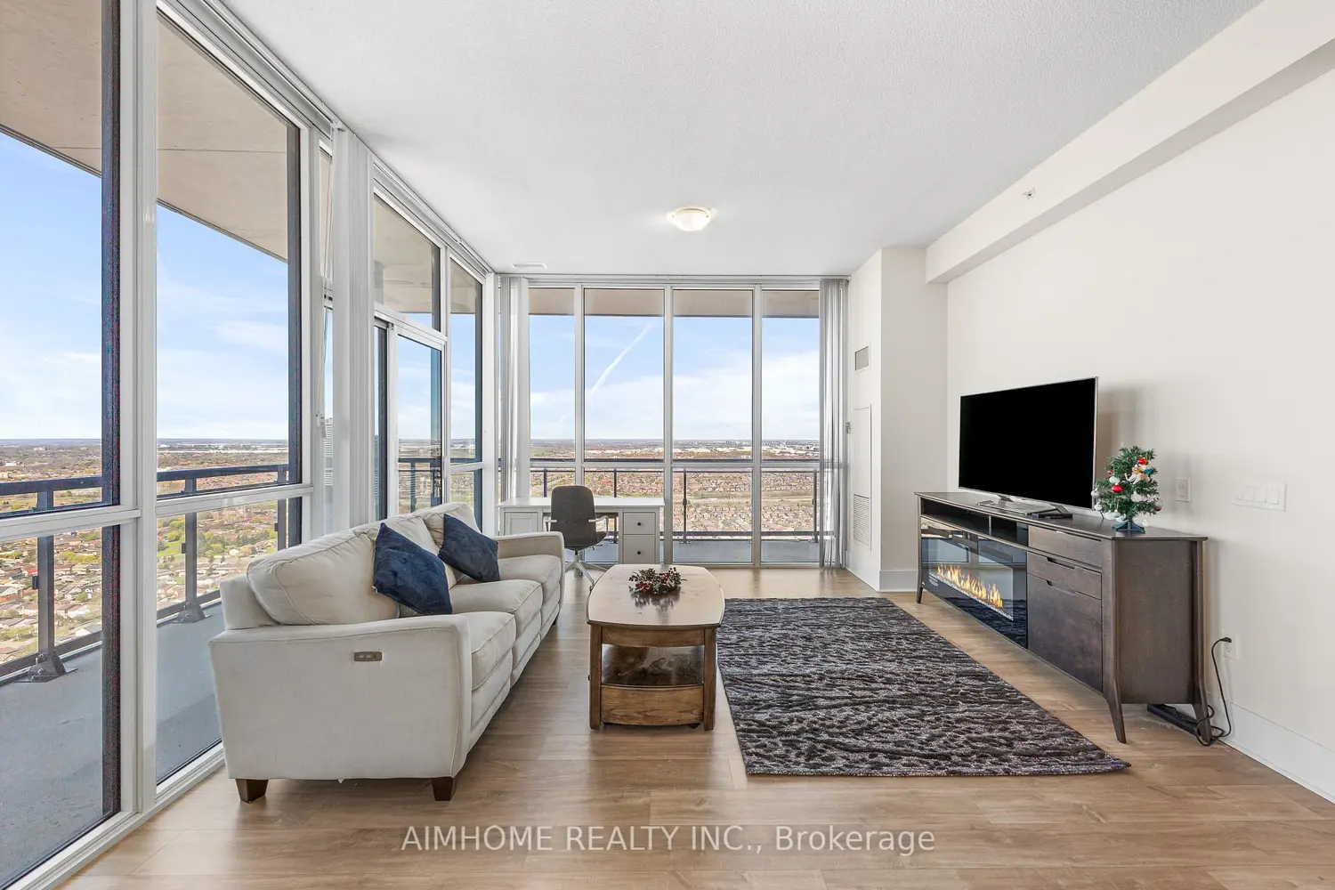 Additional image 3 of 3975 Grand Park Drive 4604