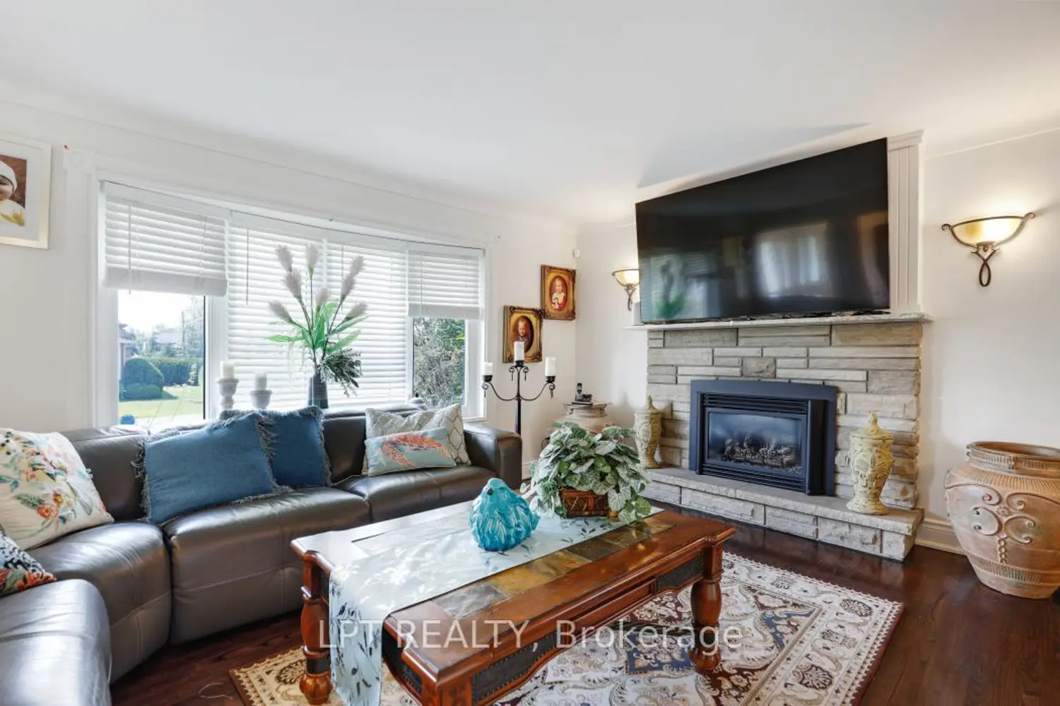 1773 St Barbara Street photo 5