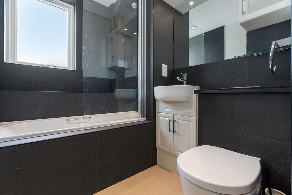 Additional image 20 of 3 bed flat for sale11 Imperial Heights, The Promenade, Port Erin IM9