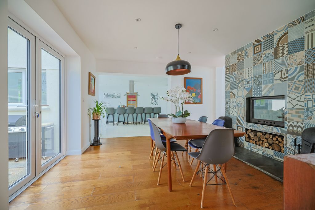 Additional image 8 of 6 bed detached house for saleLlandeilo Road, Gorslas, Llanelli SA14