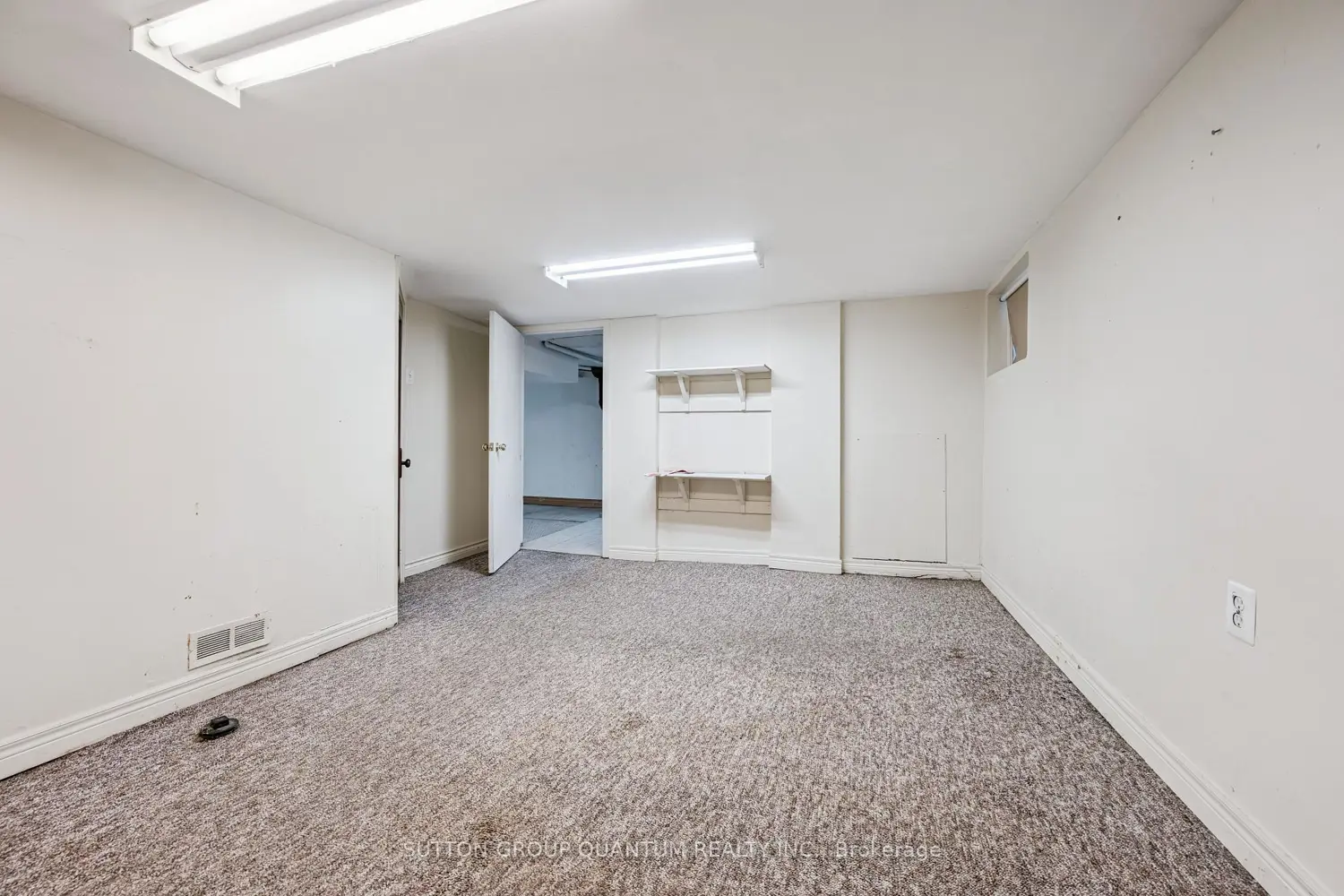 Additional image 10 of 2085 Emerald Crescent