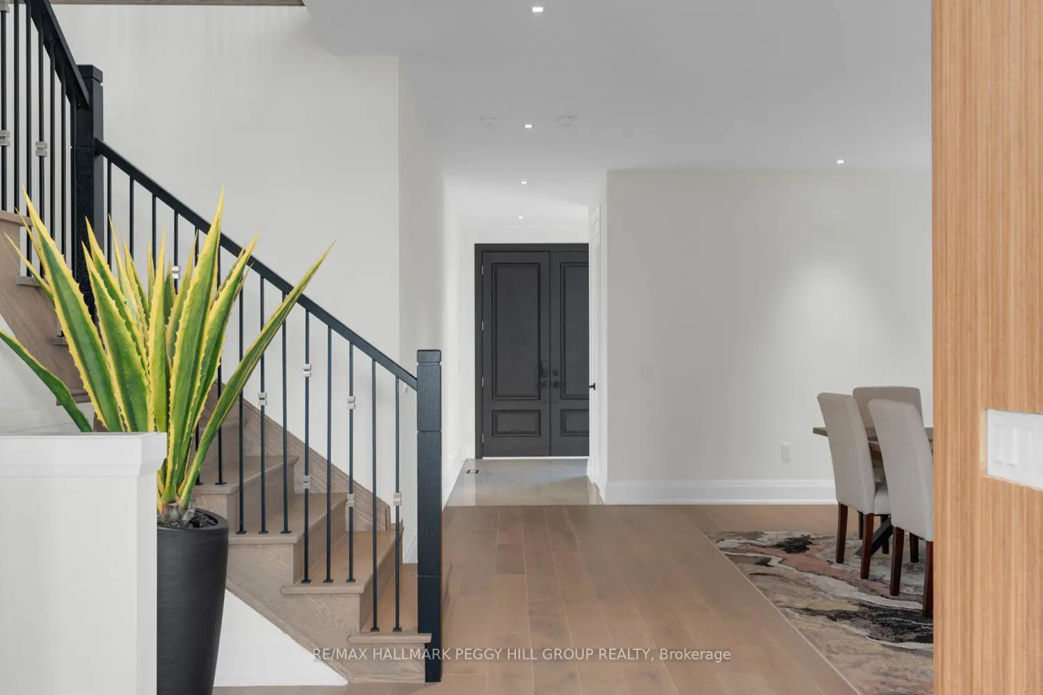 61 Strathgreen Lane photo 2