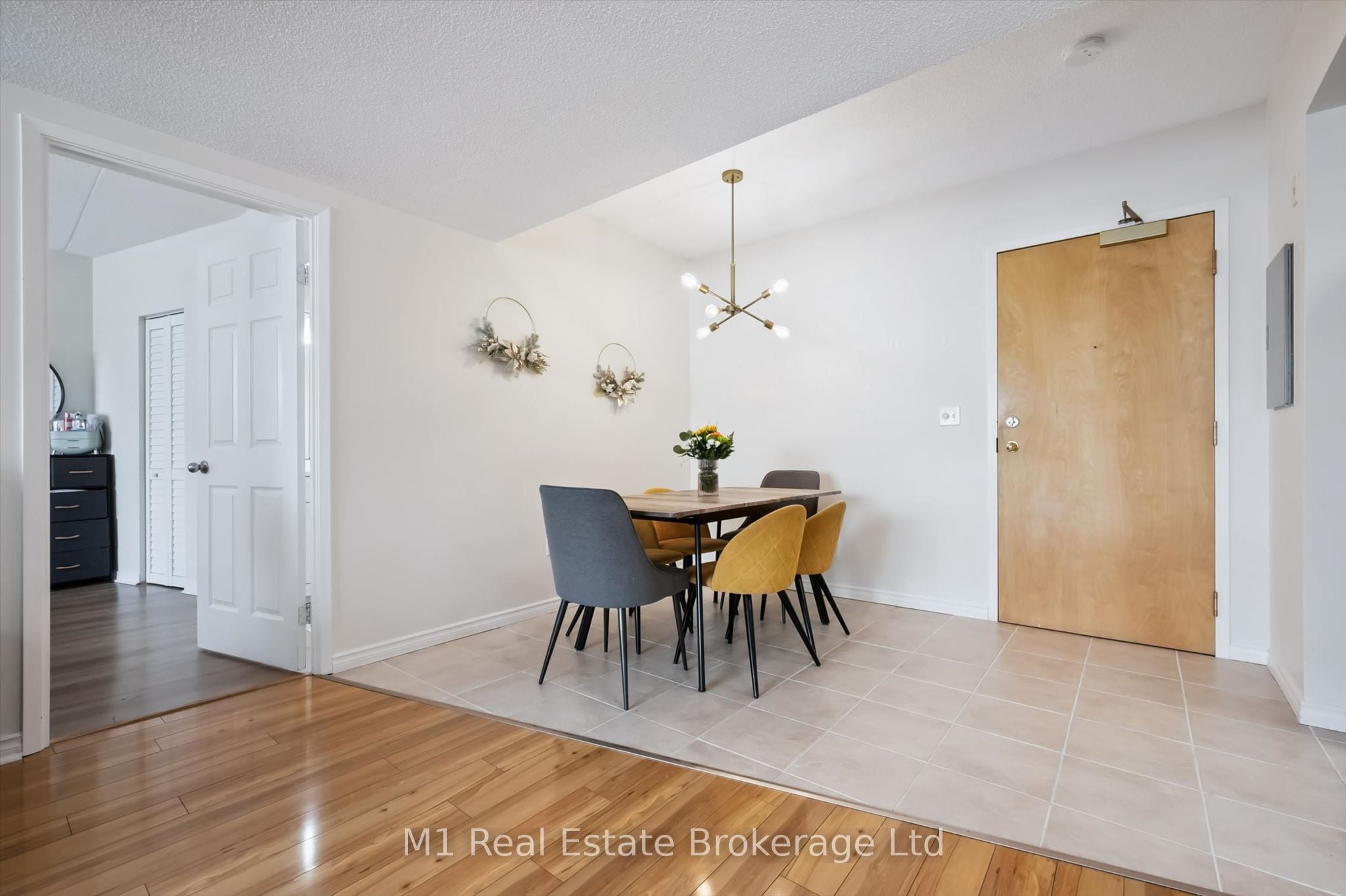 208-105 Bagot Street, Guelph, ON, N1H 8H4 photo 2