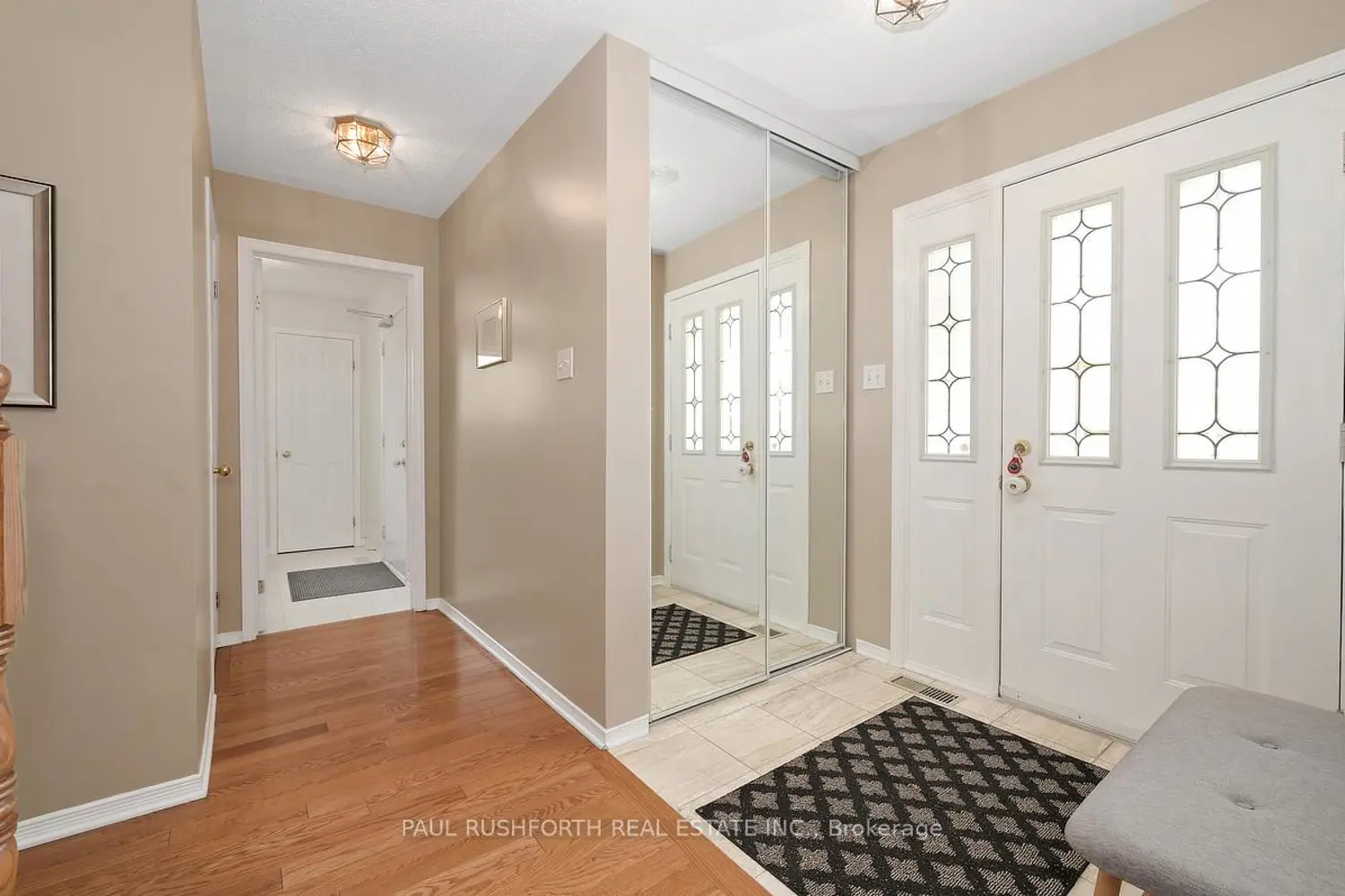 1377 Caravel Crescent photo 3