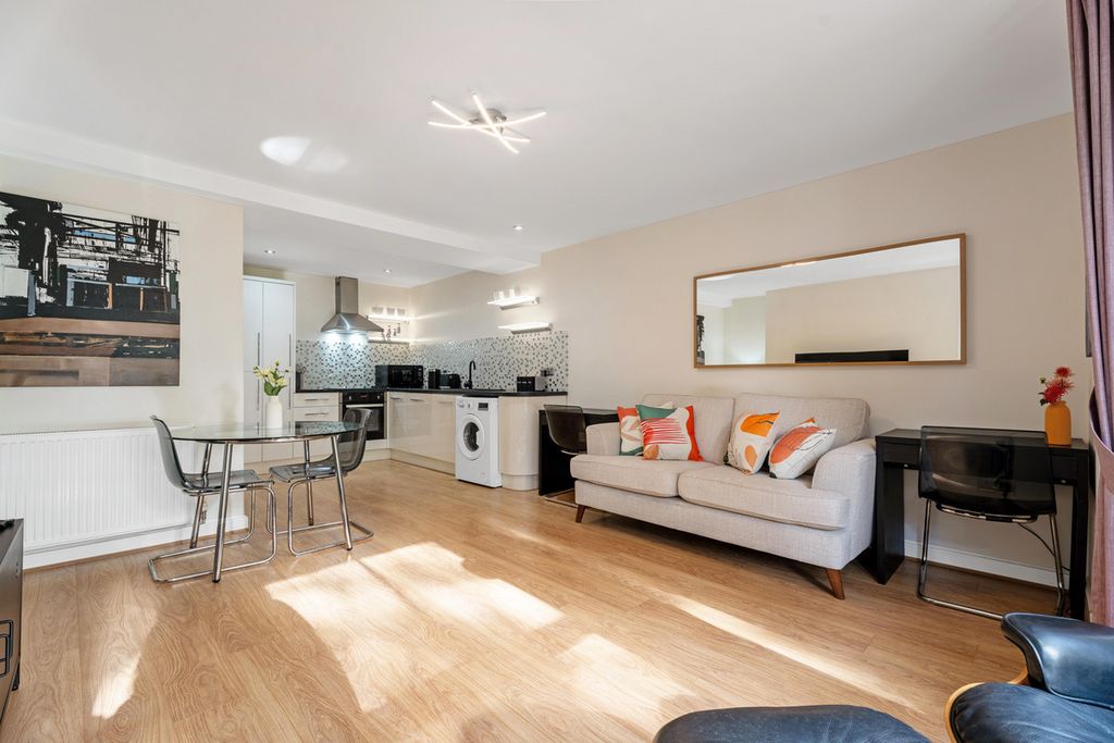 Additional image 5 of 2 bed flat to rentRegent Grove, Leamington Spa, Warwickshire CV32