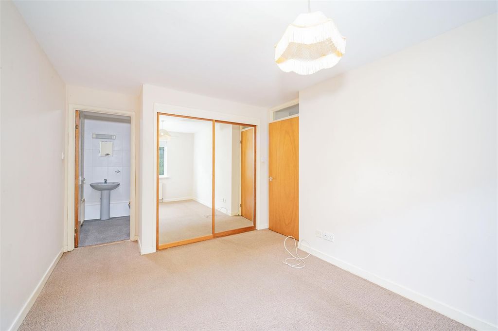 Additional image 9 of 2 bed flat for saleOgilvie Court, Broughty Ferry, Dundee DD5