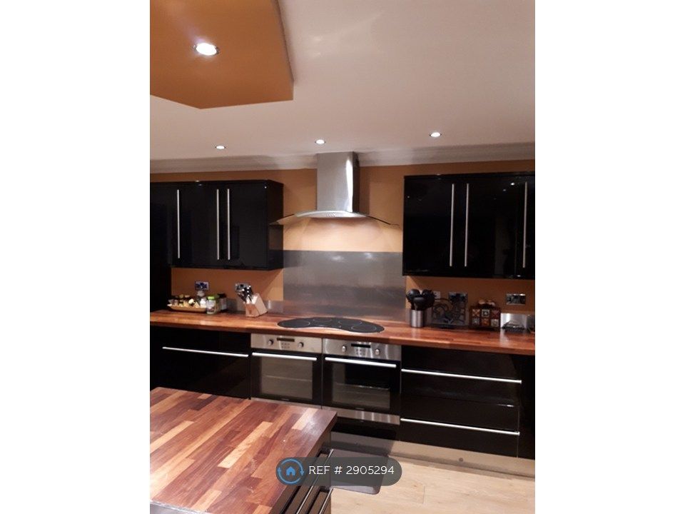 Additional image 7 of 5 bed detached house to rentManor Farm Close, Broughton, Kettering NN14
