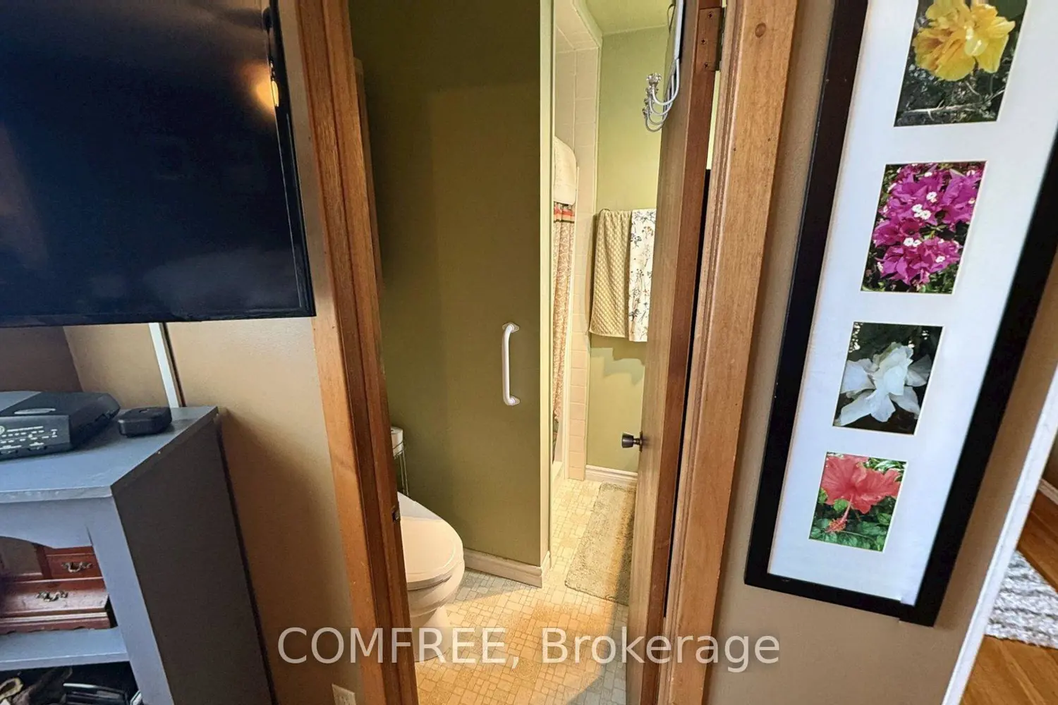 Additional image 10 of 4088 Florence Avenue