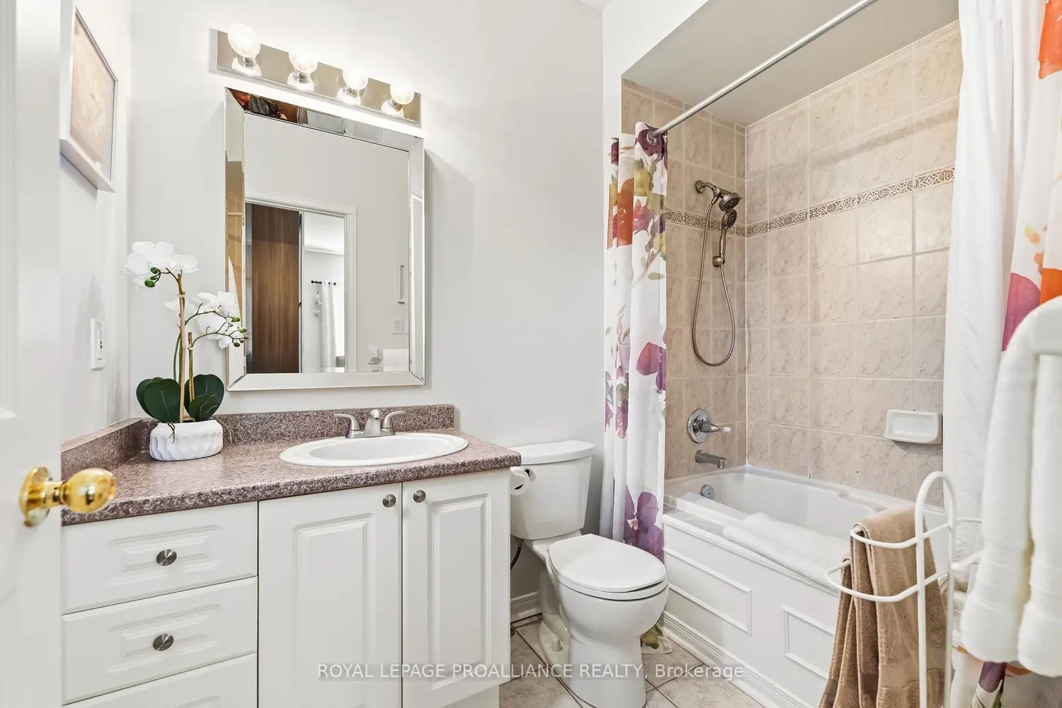 Additional image 3 of 854 Munson Crescent