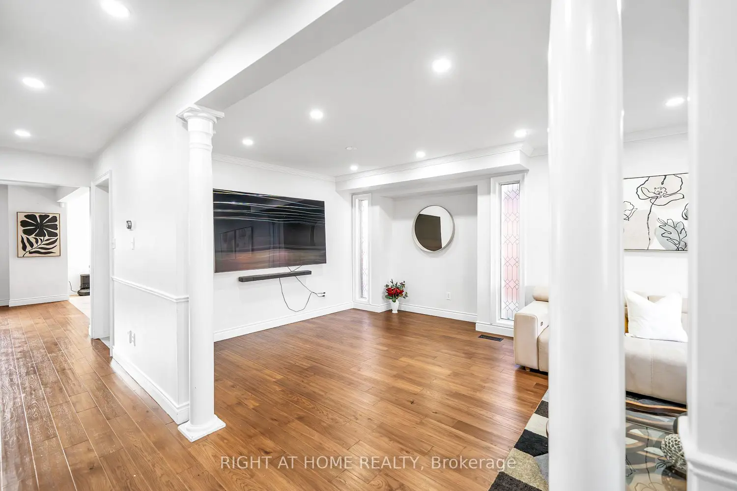 632 Longworth Avenue photo 2