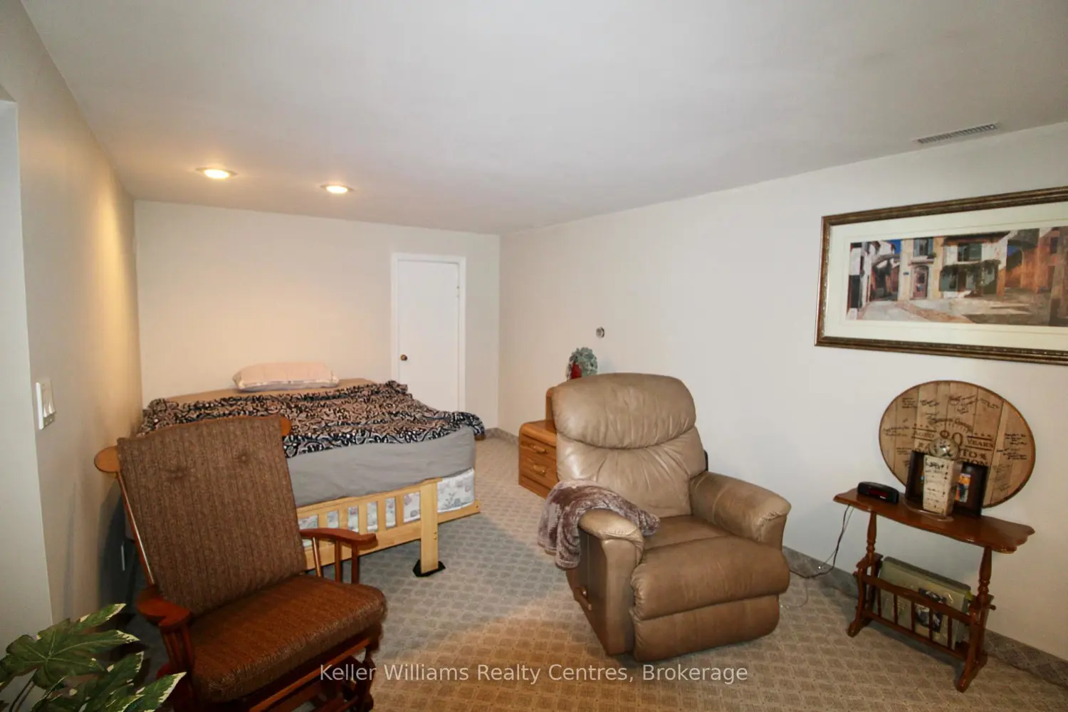 Additional image 19 of 587 11Th Street