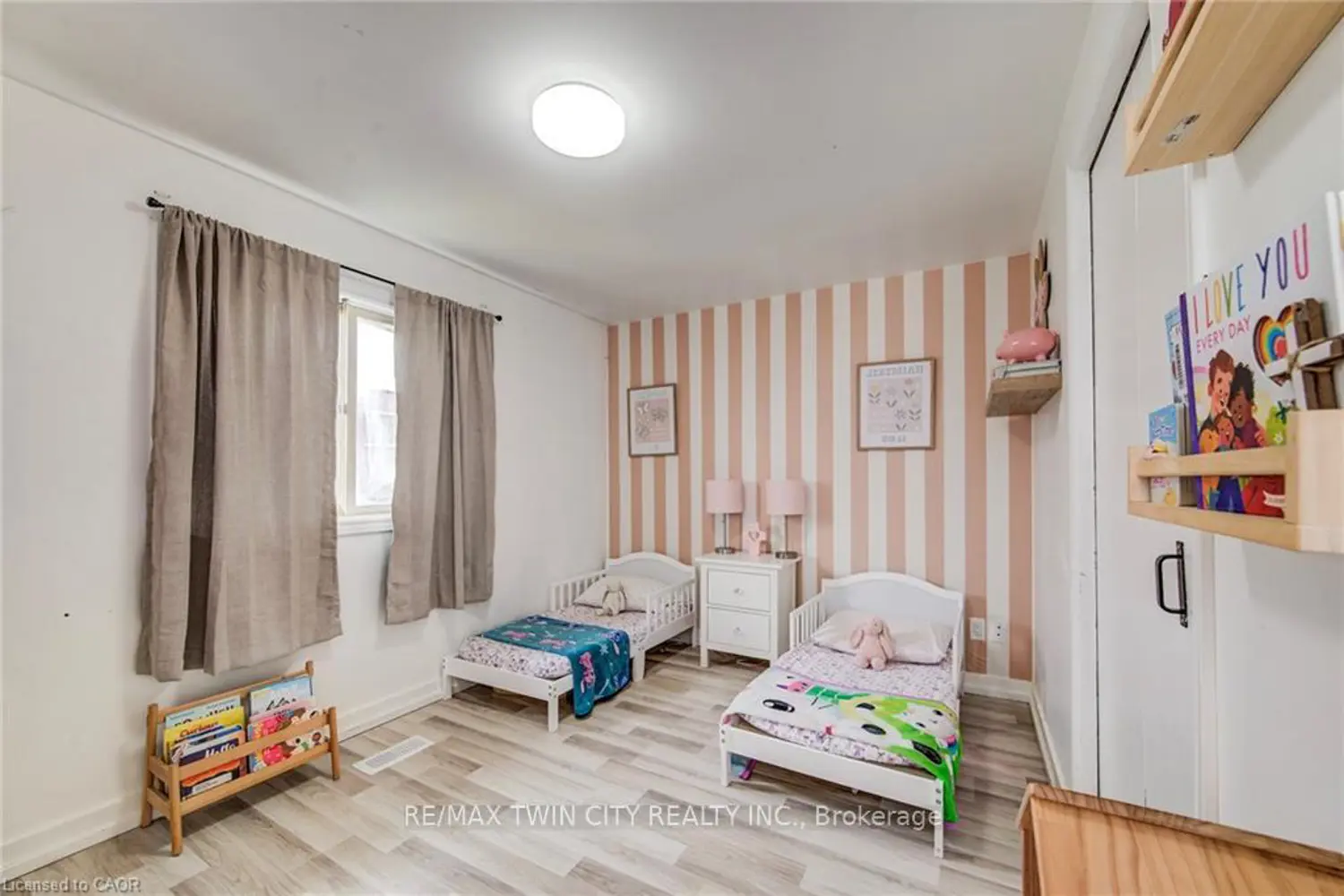 Additional image 11 of 43 Southview Crescent