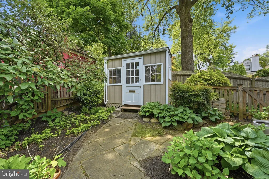 9109 Bradford Road, Silver Spring, MD 20901