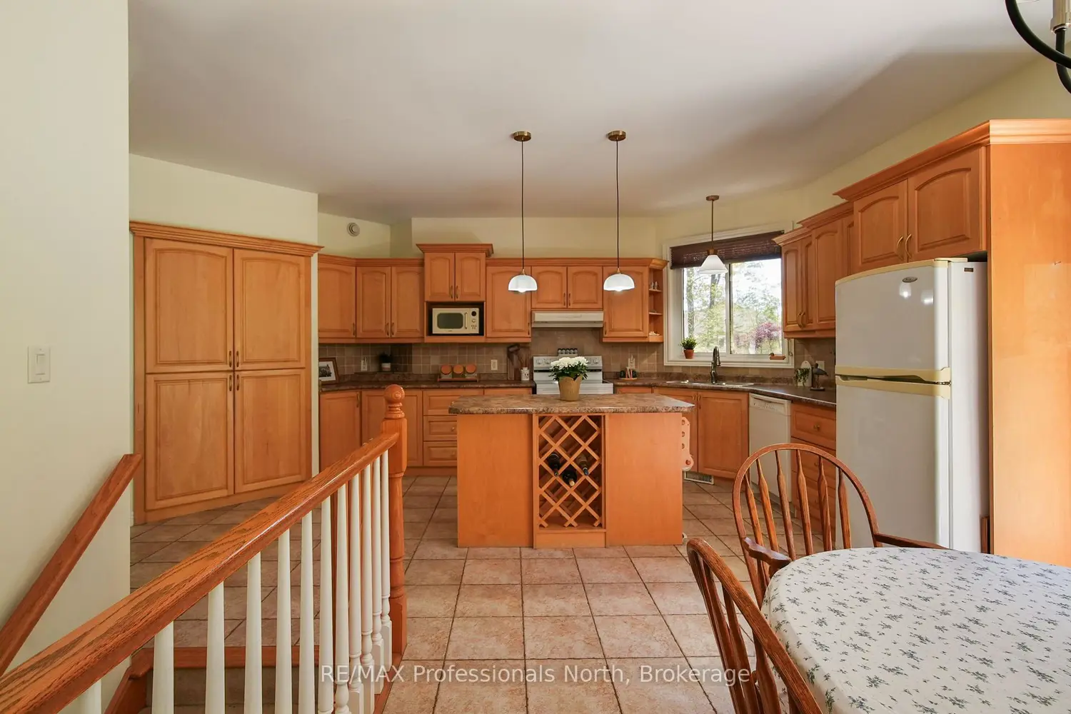 Additional image 8 of 9883 Graham Road