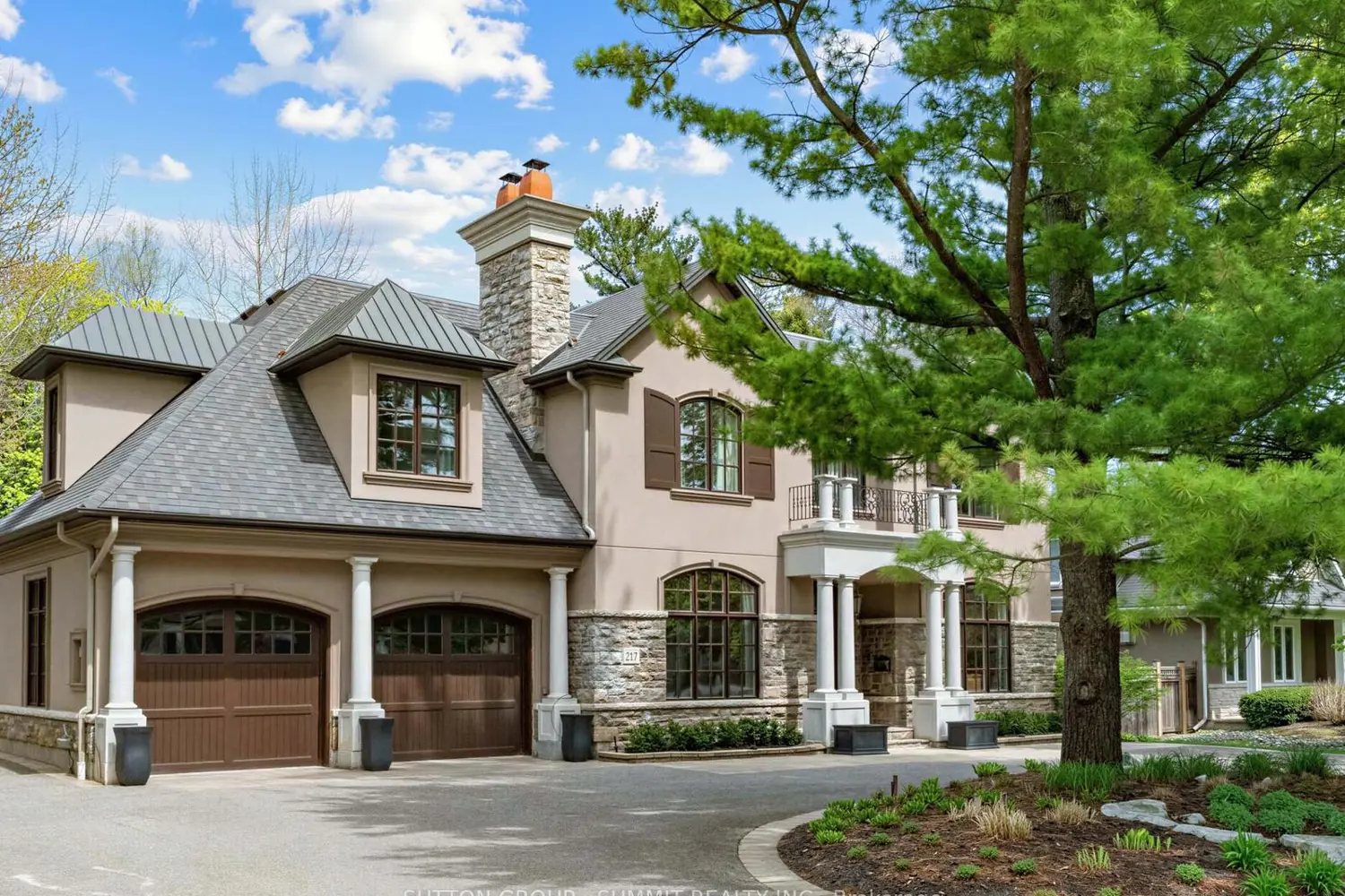 217 Eastcourt Road