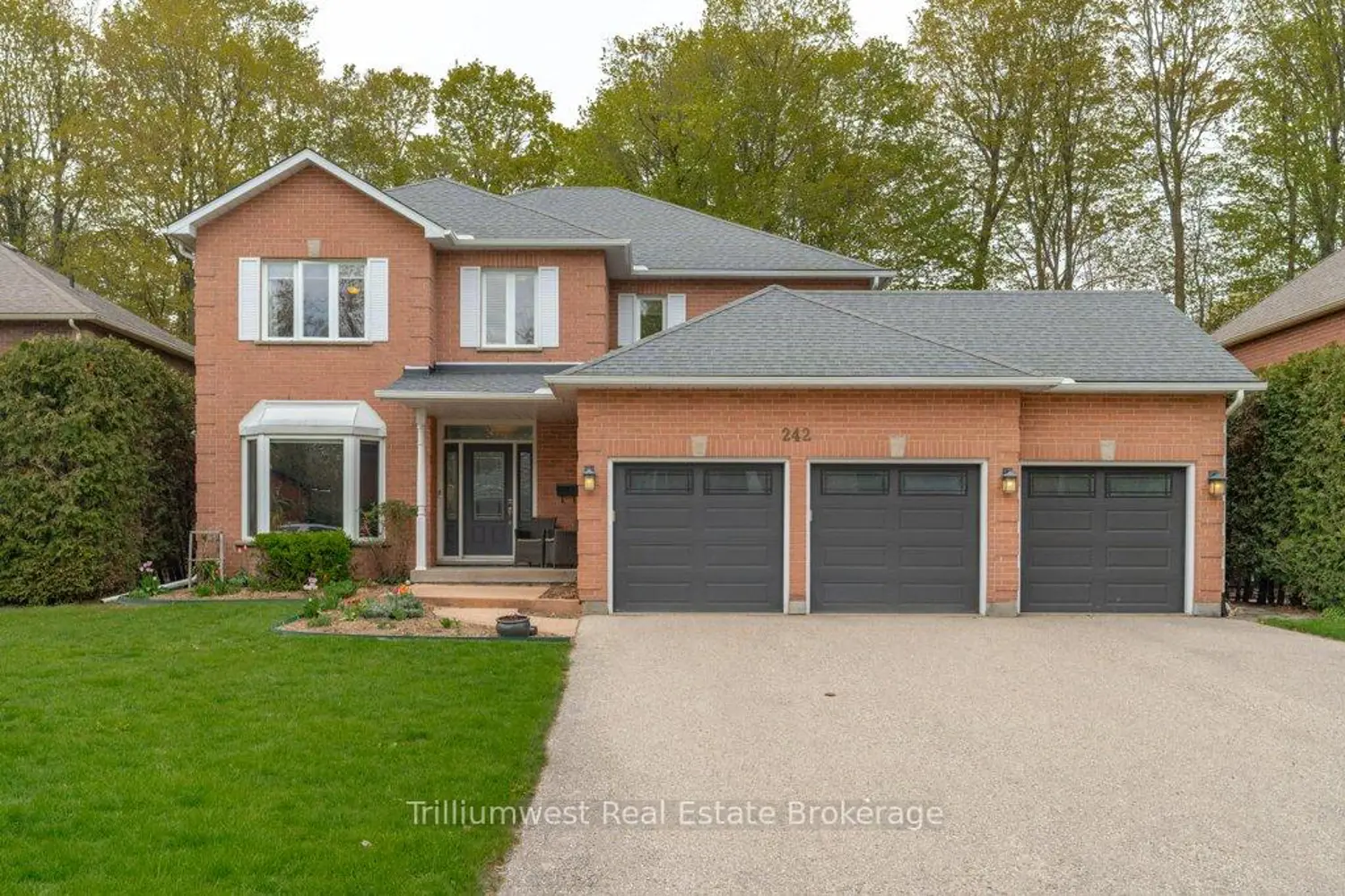 242 Cheltonwood Crescent