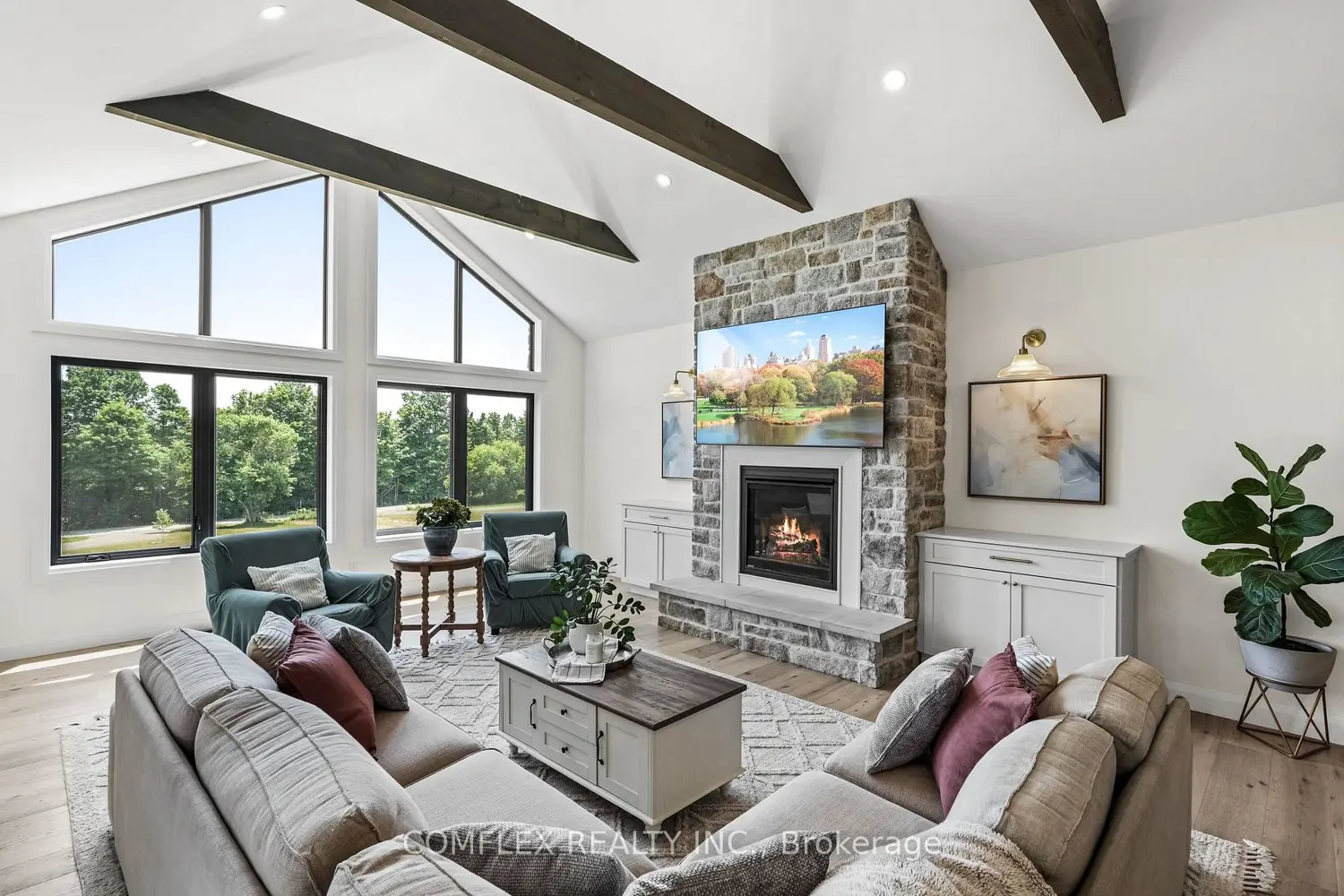 580 Penryn Road photo 4